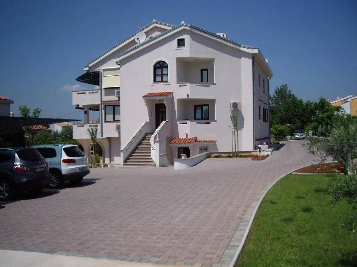 Apartment Apartmani Manzoni Punat